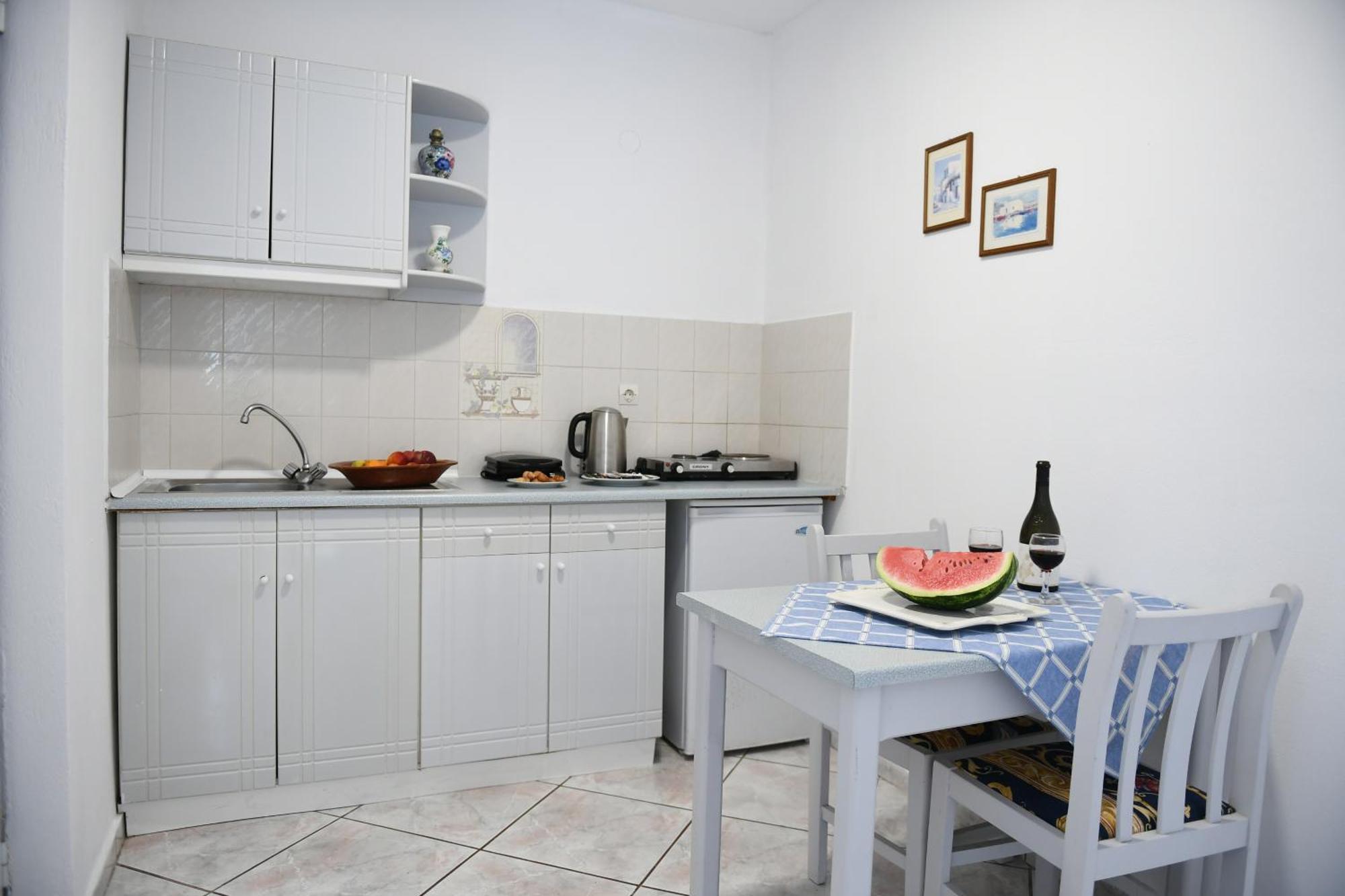 Mimis Apartments Кефалос Экстерьер фото