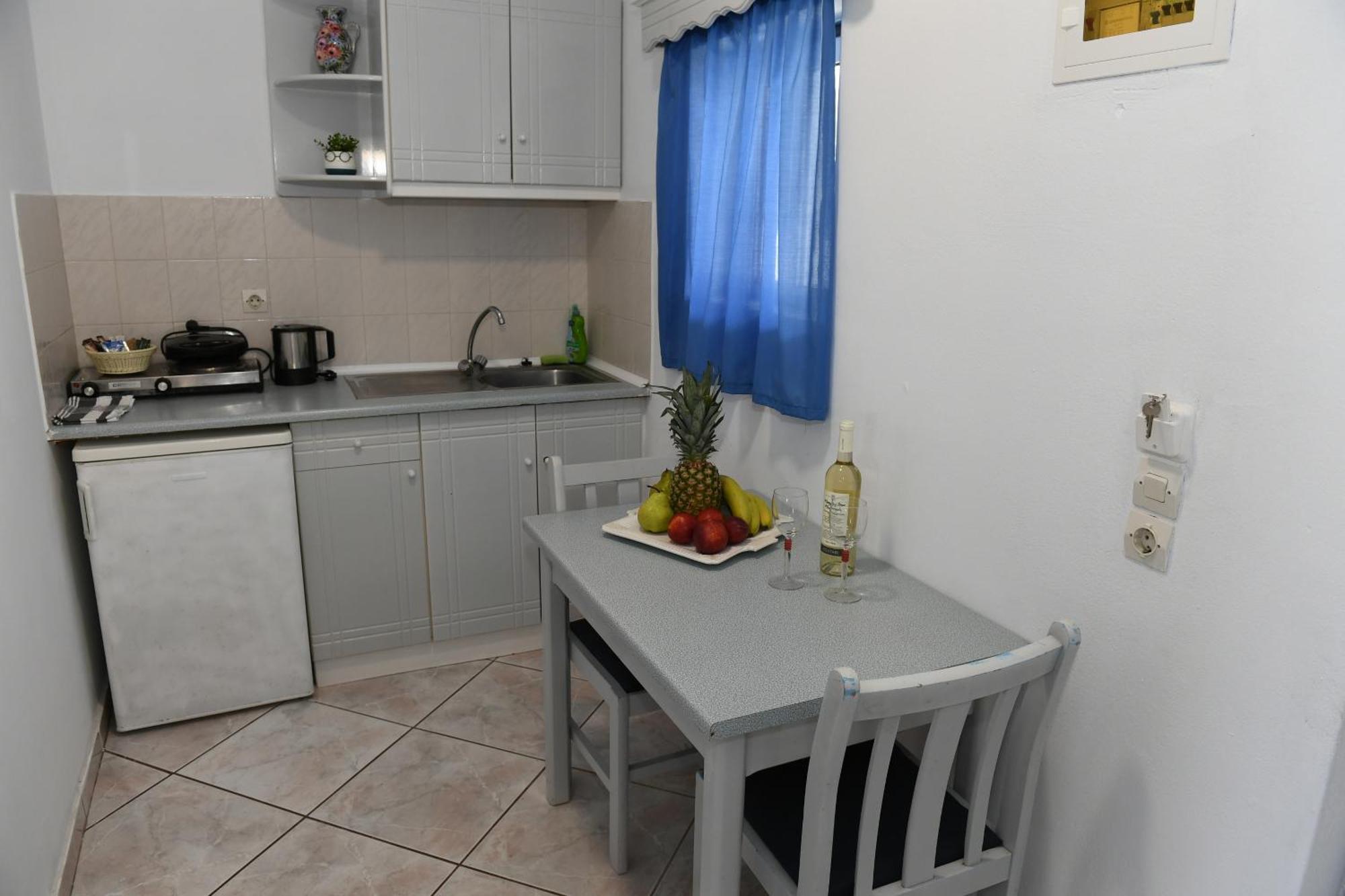 Mimis Apartments Кефалос Экстерьер фото